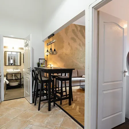 Elizabeth Gold Apartamento